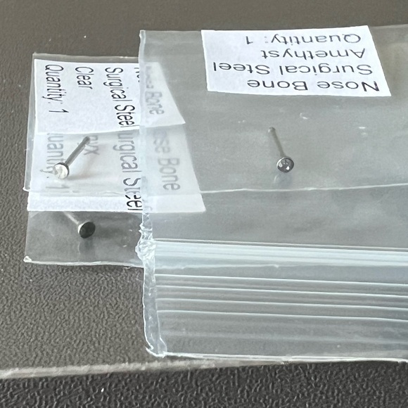 Set of 10 nose studs - Picture 2 of 4